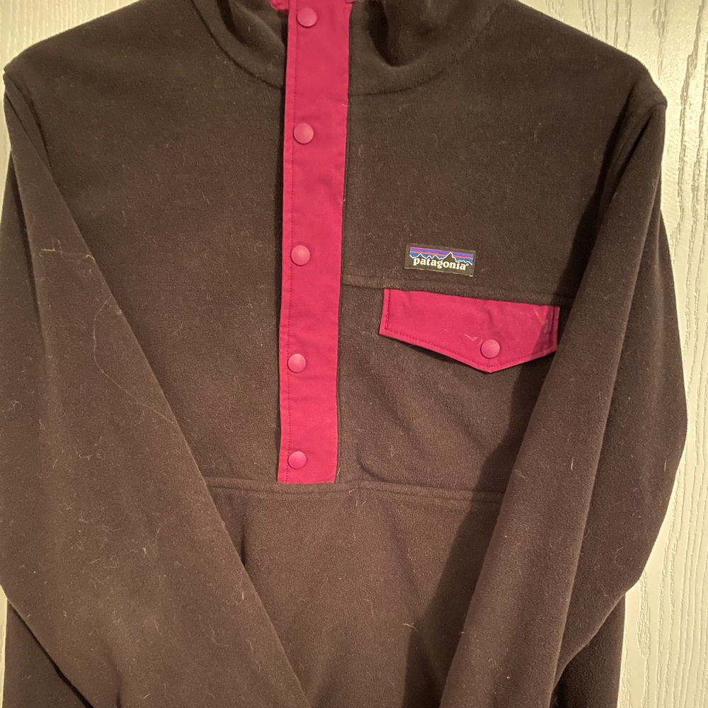Patagonia Reversible fleece in size medium.